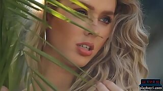 Sex horny puss holly michele